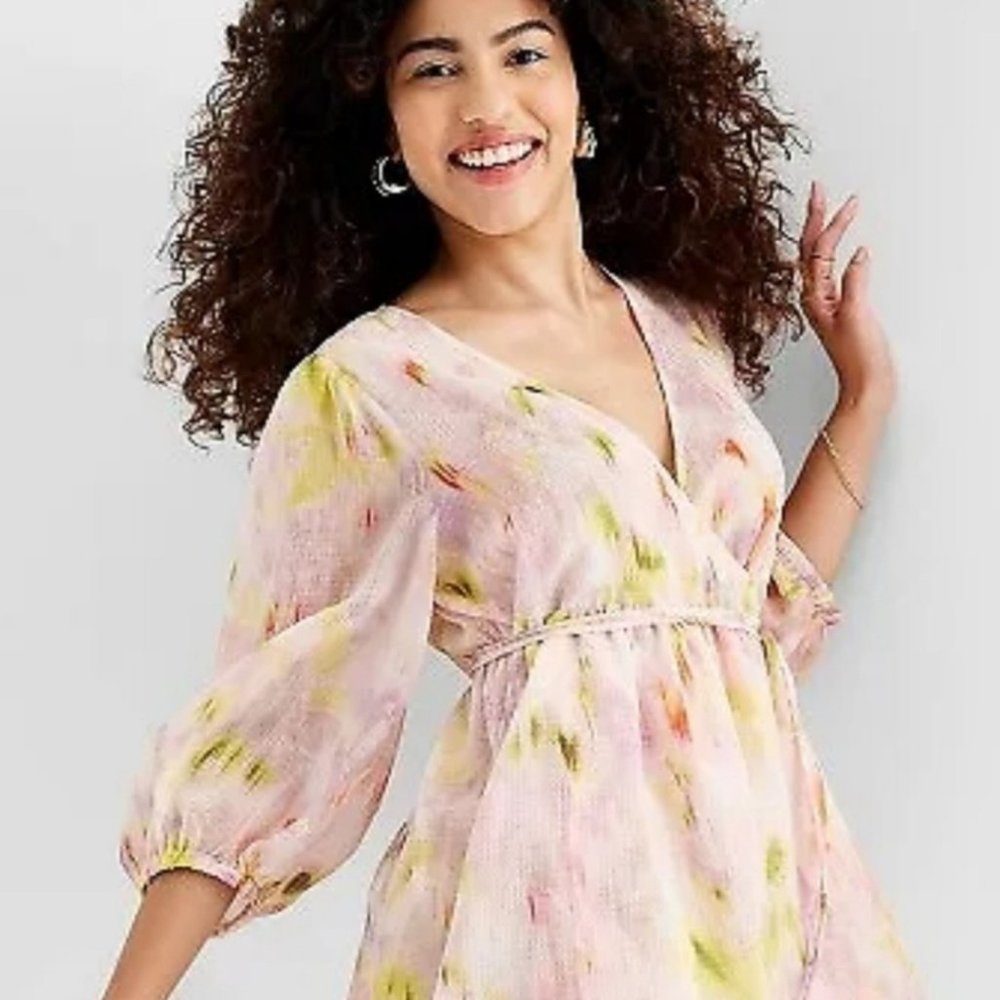 NWT - Women's 3X 3/4 Sleeve Floral V-Neck Wrap Top - Future Collective - Picture 3 of 4